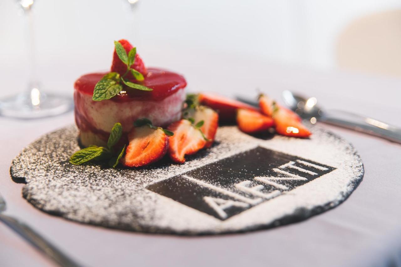 Alenti Sitges Hotel Екстер'єр фото